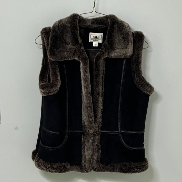 Faux Fur Vest - Picture 1 of 4